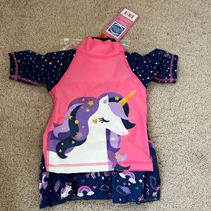 Toddler Girls UPF 50+ sunwear swim rash guard bathing suit set